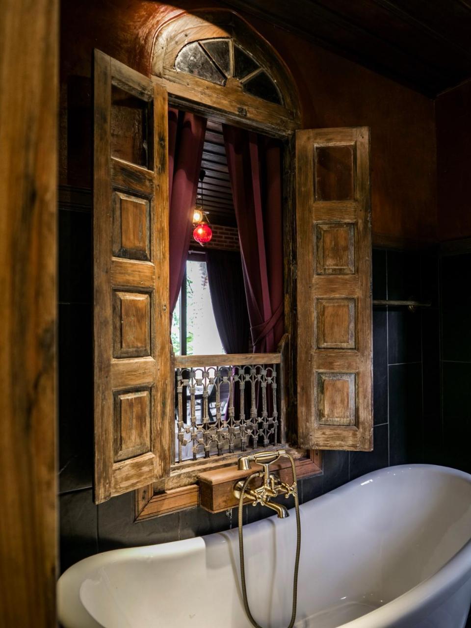 Chateau Orientale Resort Luang Prabang Luaran gambar